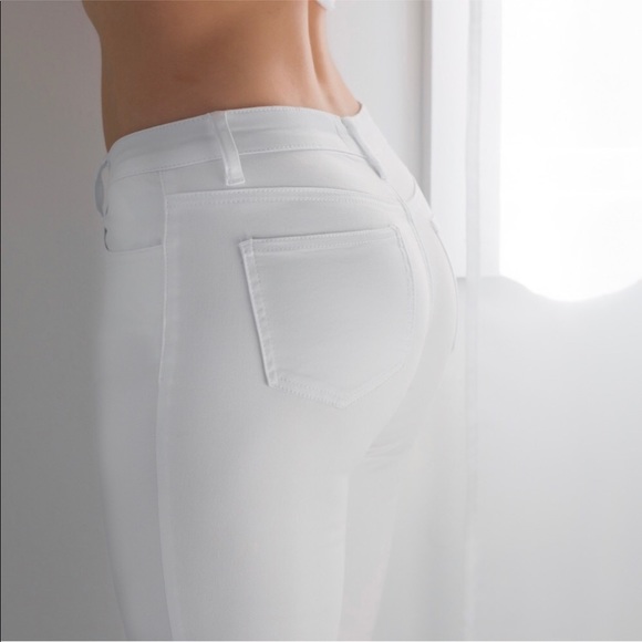 SoldOut11thStreet - Picture 3 of 5